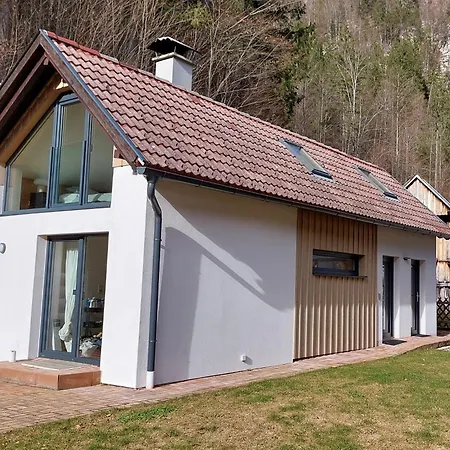 Iris Διαμέρισμα *